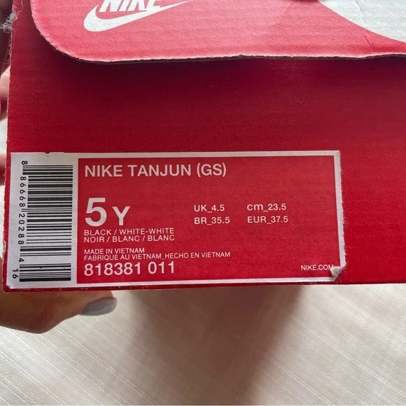 Nike Tanjun Shoes - 5Y / 6.5W - Picture 6 of 8